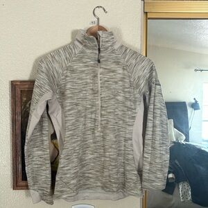 Columbia sweater size small